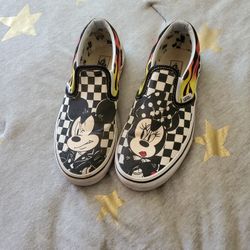 Sz 3 Rare Disney Vans