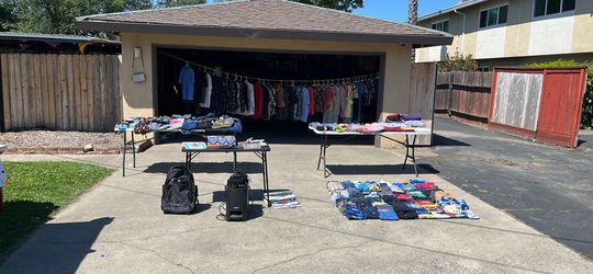 FAIMLY YARD SALE 
