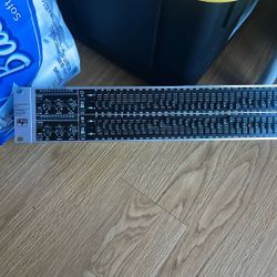 Graphic Equalizer Behringer 