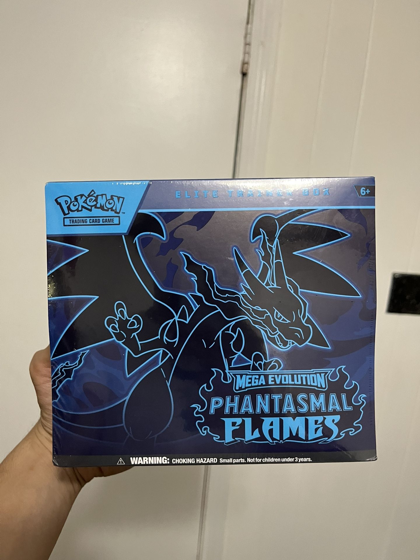 Pokémon Mega Evolution Phantasmal Flames Elite Trainer Box