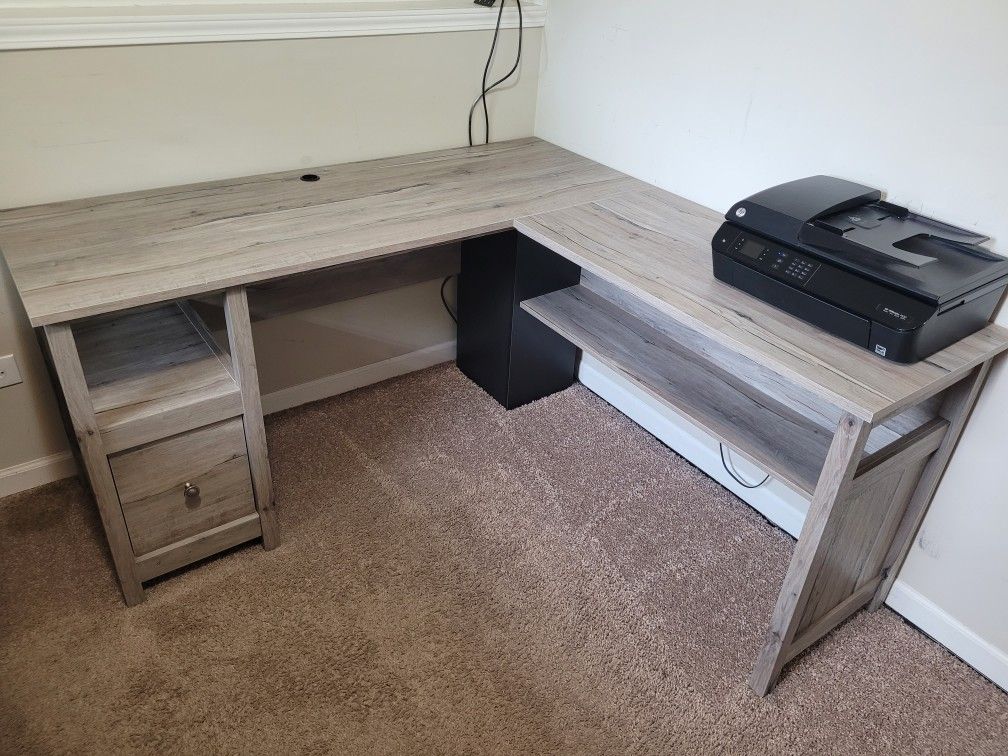 Grey wood tone L Shaped computer desk Like New