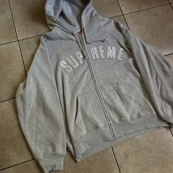 Supreme Zip up