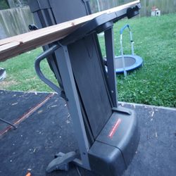 Treadmill 