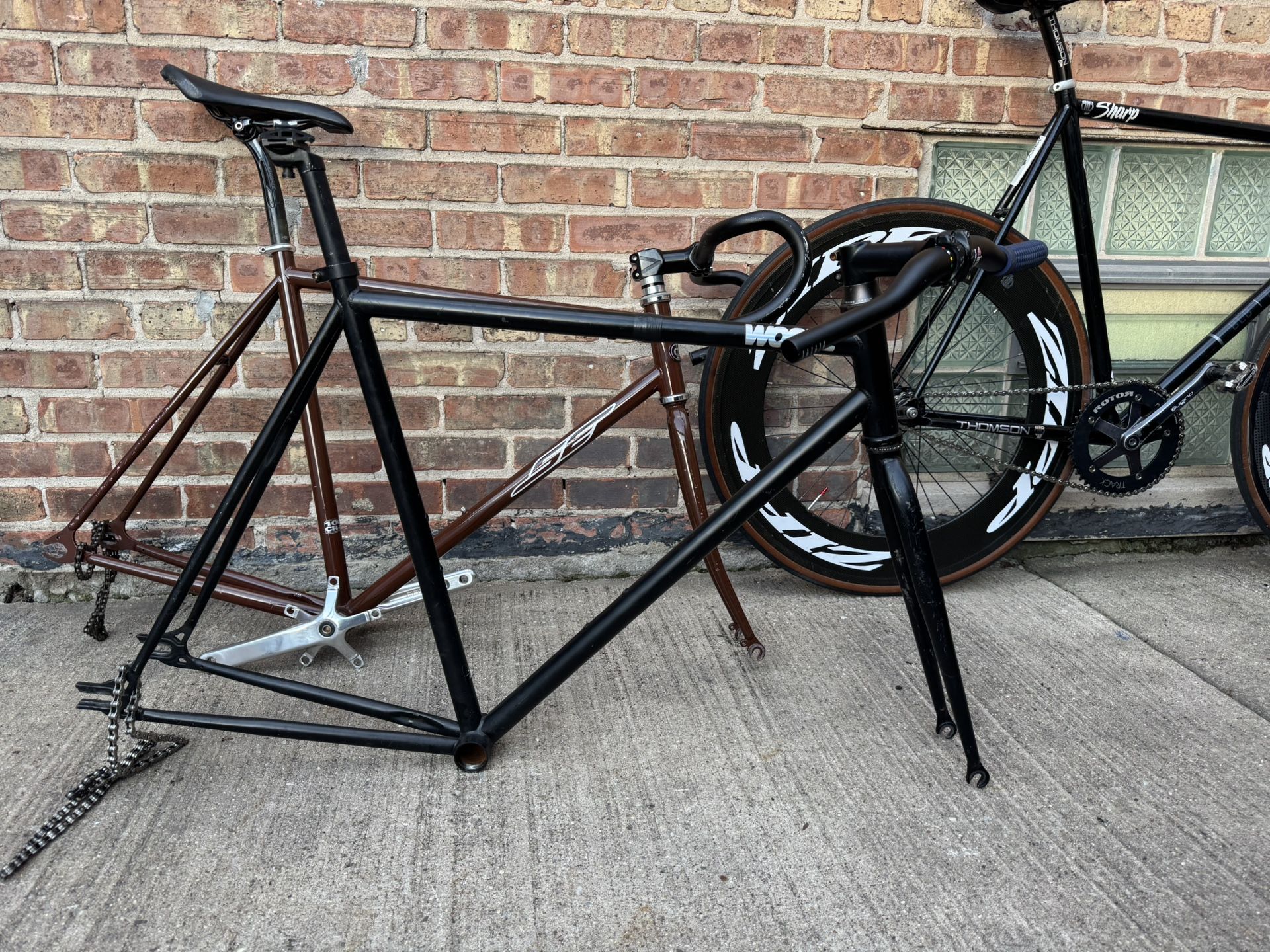 6ku frameset
