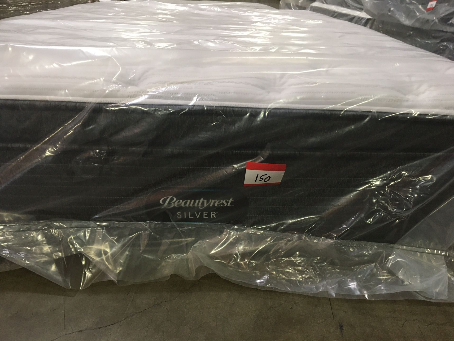 New Queen Simmons Beautyrest Silver Cushion firm super pillow top