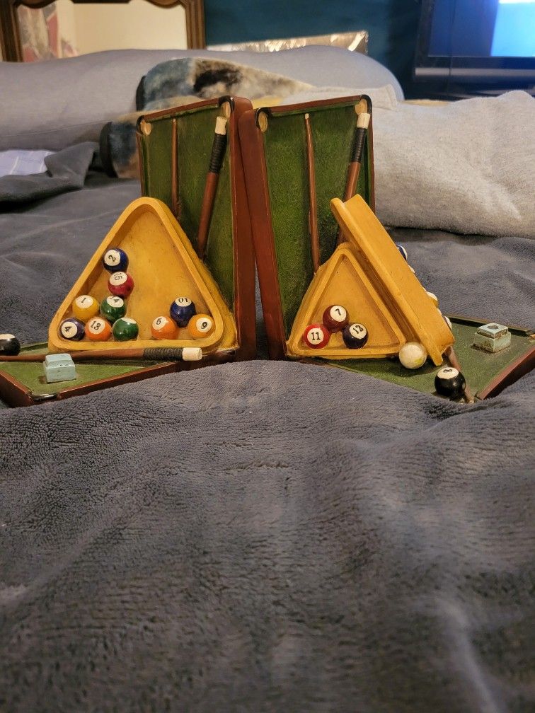 Pool Table Billiard Bookends