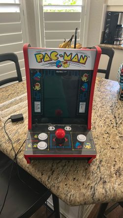 PAC-Man Arcade Game