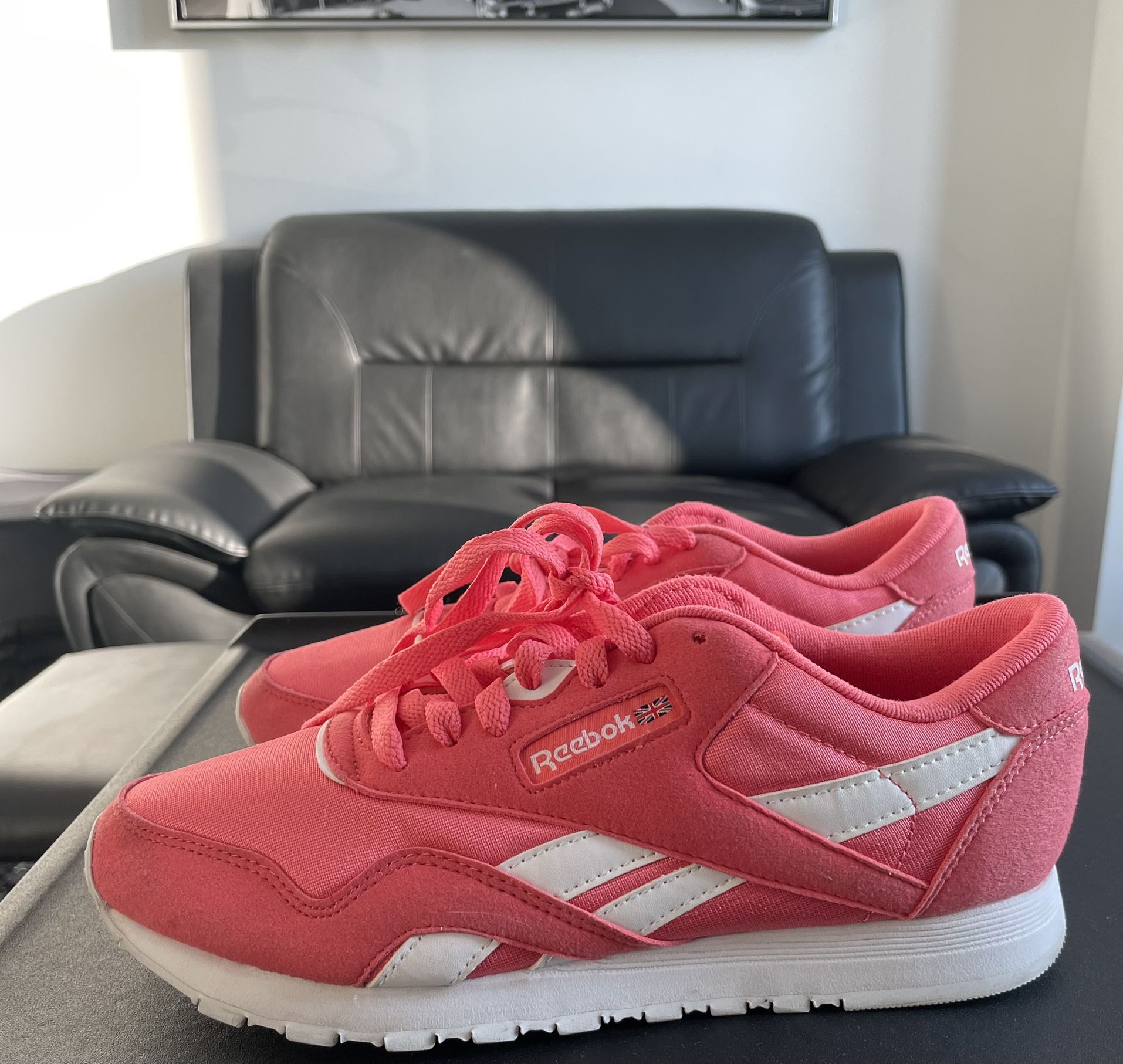 Reebok Classic Pink Bright Rose/White Tennis Shoes CN 74444 | Women 8