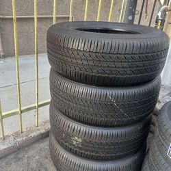 4 Semi New Tires 245/65/17 Bridgeston Dueler