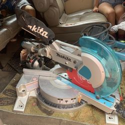 10” Makita Miter Saw Works Good 