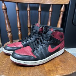 Air Jordan 1 Bred 