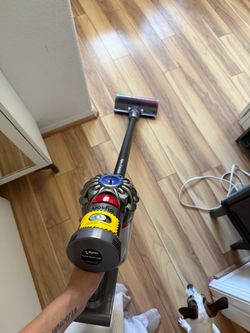 Dyson V7 Absolute with extra attachments