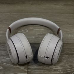 Beats Solo 4 