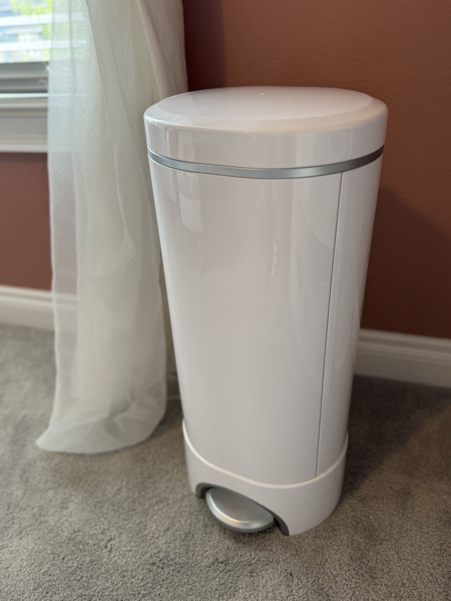 Munchkin Step Diaper Pail 