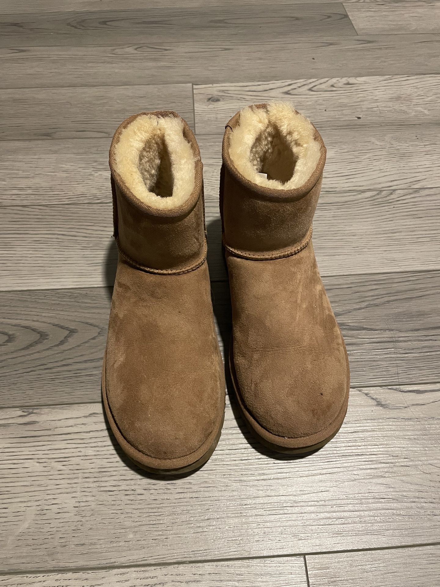 Ugg classic mini ll