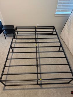 Metal bed frame queen size