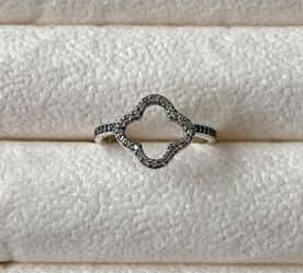 Sterling Silver Clover Ring Size 8