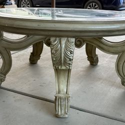 Very Nice And Sturdy Coffee Table 