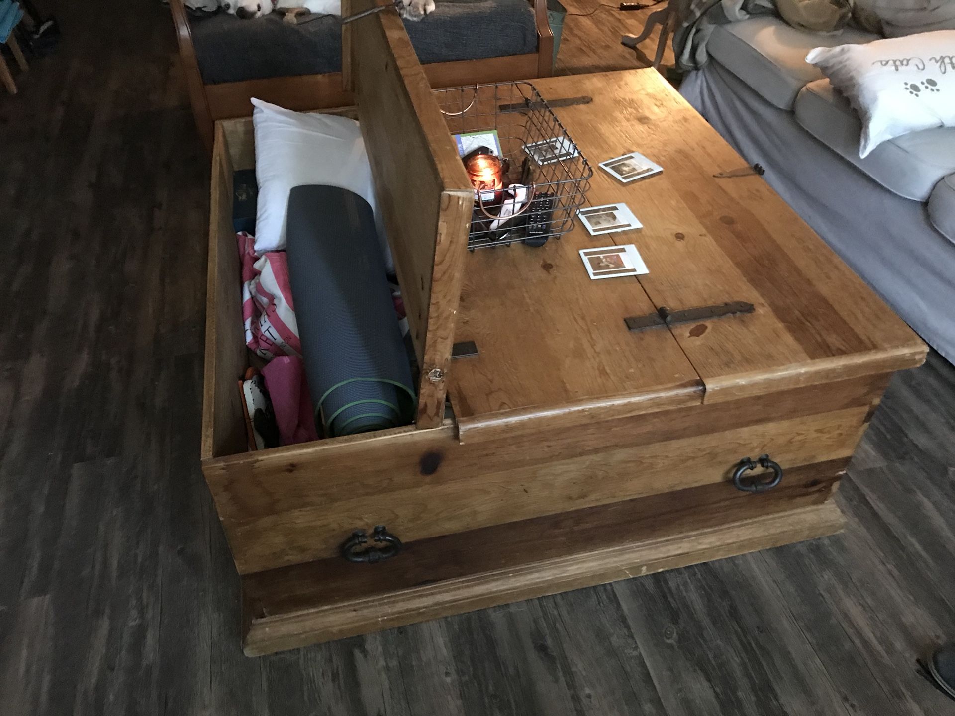 Trunk/Coffee table