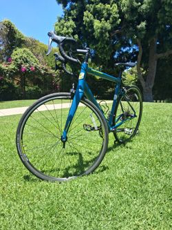 Jamis Ventura A2 Road Bike