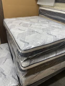 Cal King Mattress Pillow Top Brand New Message Me With Any Questions