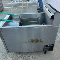 Cambro, Table, Deep Fryers