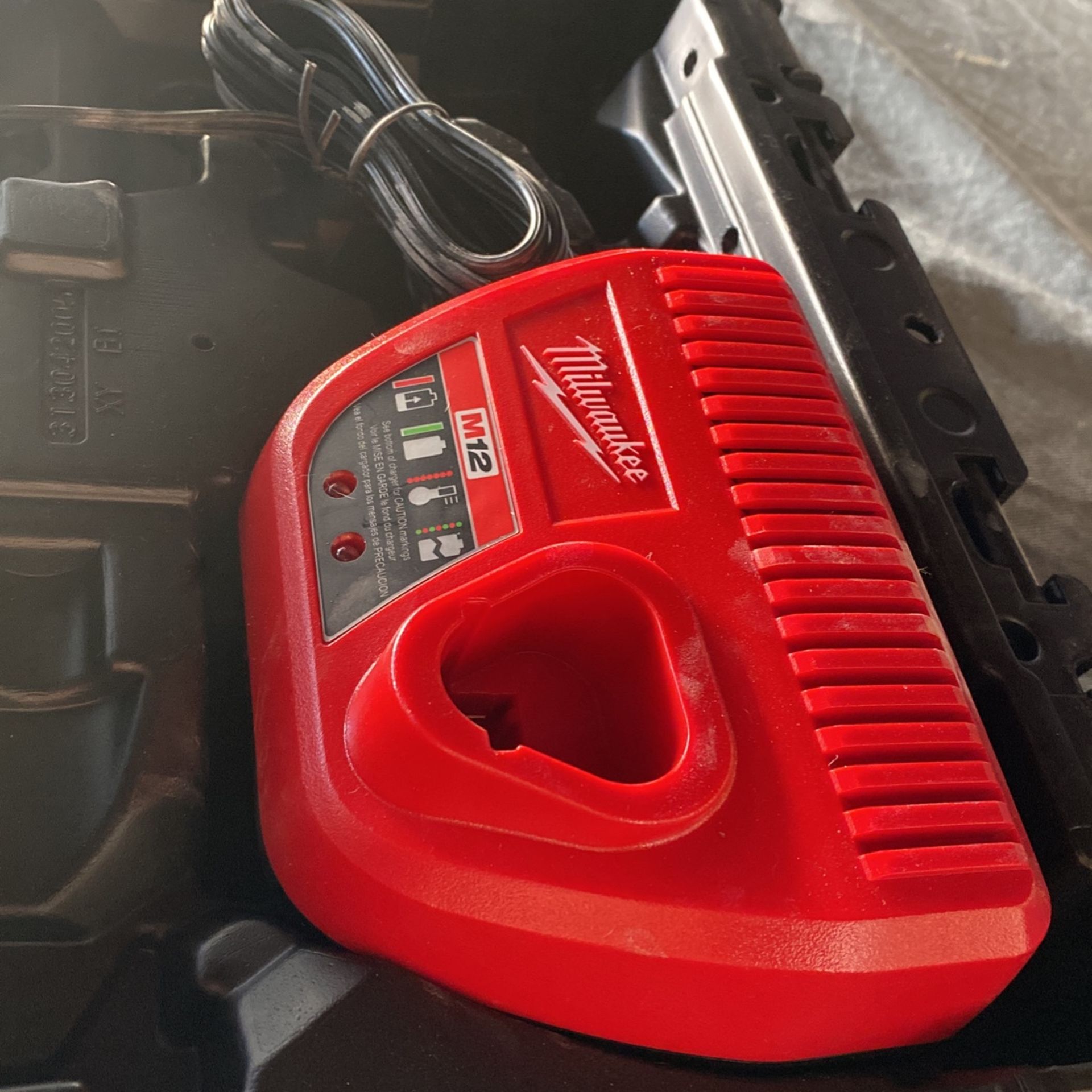 Milwaukee M12 Charger