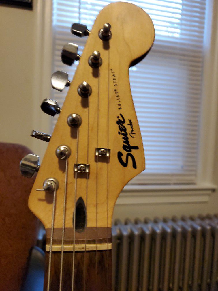 Fender Squire Bullet Strat