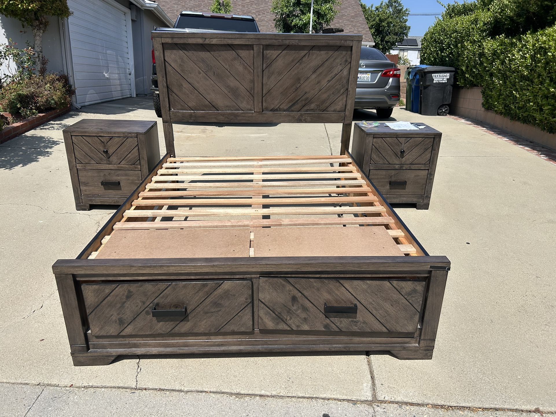 Queen size Bedroom set