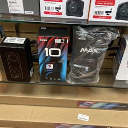 GoPro Hero 10 Bundle 