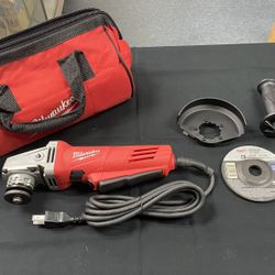 ❗️NEW❗️Milwaukee Corded Angle Grinder 6146-30