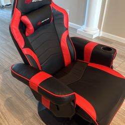 Massage Gaming Chair, Racing Style Gaming Recliner 