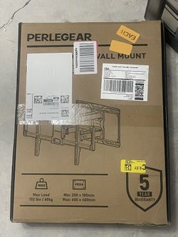 TV mount With Articulating Arms