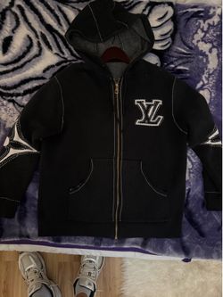 LV sweater