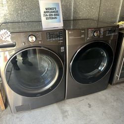 LG Washer And Gas Dryer Set