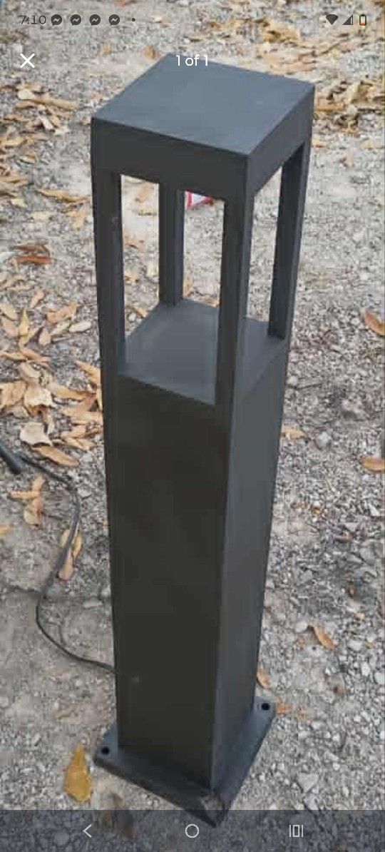 Outdoor entryway Lights