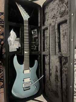 Jackson MJ Series Dinky DKR in Ice Blue Metallic