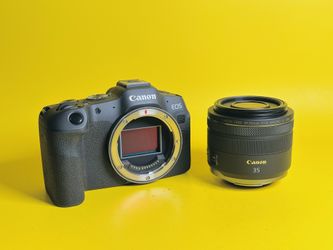 Canon EOS R8 with RF 35mm f/1.8 lens