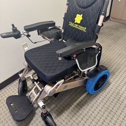 Auto Reclining Electric Wheelchair