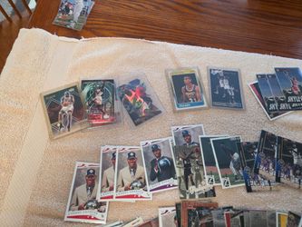 All or nothing not separating. If you need receipts for what's in it i have sports card pro portfolio lmk. Only the loose cards are built in at listed