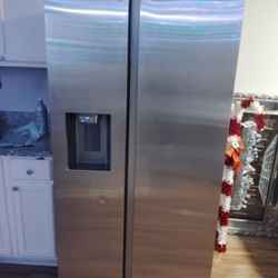 Samsung Stainless Steel Refrigerator 