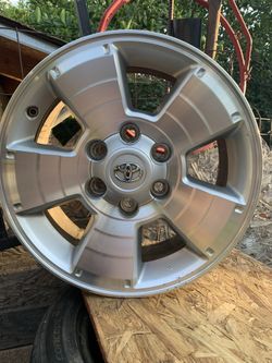 TOYOTA TACOMA 17” ALLOY WHEELS