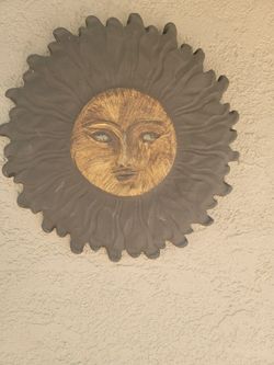 Wall Mount Sun 35in