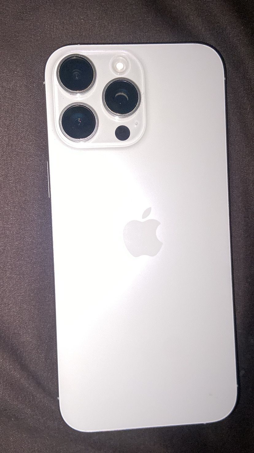iPhone 16 Pro Max