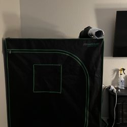 Grow Tent