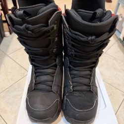 Mens Snowboard boots Size 10