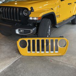 Jeep Wrangler JL Grill - Like New In Hella Yella
