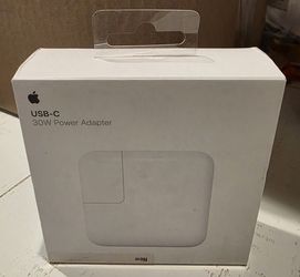 Apple USB-C 30W Power Adapter – New Open Box