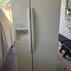 Kenmore Side By Side Refrigerator Freezer  