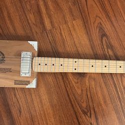 Cigar box electric guitar in excellence used condition